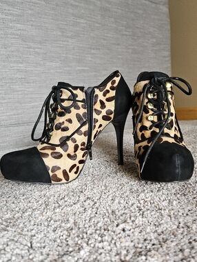 Leopard Print Lace-Up High Heel Booties - Black and Tan